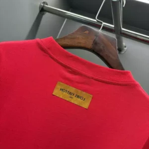 LV Embossed LV T-Shirt - LRT116