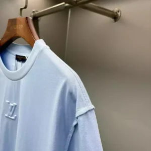 LV Embossed LV T-Shirt - LRT117