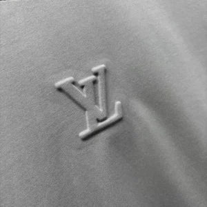 LV Embossed LV T-Shirt - LRT118