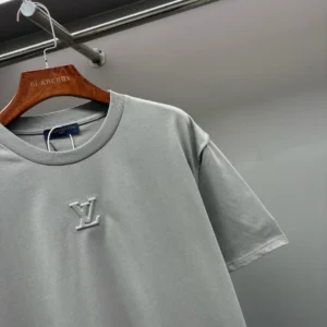 LV Embossed LV T-Shirt - LRT118