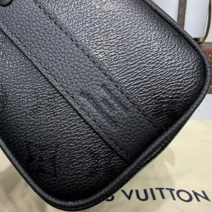 LV Keepall Bandoulière 25 Bag - RBV128