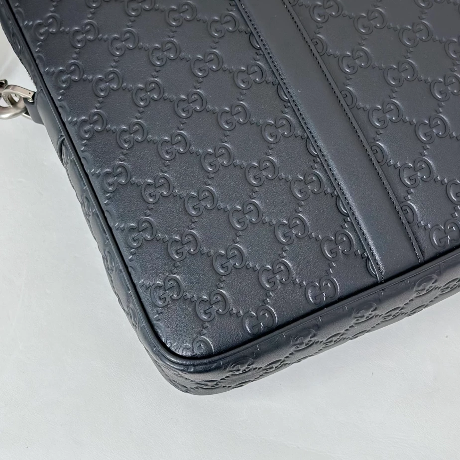 Gucci Emblem Large Briefcase In Black GG Leather - GB044
