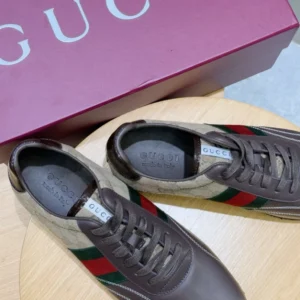 Gucci Low Sneakers Brown And Beige GG Canvas – RGS110