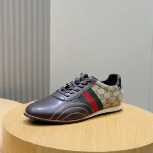 Gucci Low Sneakers Brown And Beige GG Canvas – RGS110