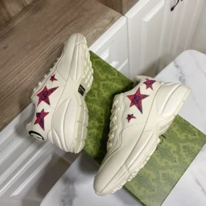 Gucci Rhyton Sneaker – RGS105