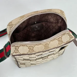 Gucci Tag Small Crossbody Bag - GB041