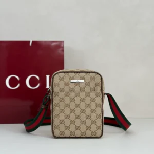Gucci Tag Small Crossbody Bag - GB041