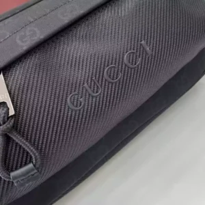 Gucci Nexus Logo Detailed Large Slingbag in Black - GB051