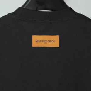 LV Short-Sleeved Signature Patch Crewneck - LRT136