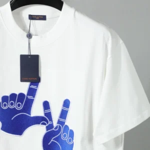 LV Short-Sleeved Signature Patch Crewneck - LRT137
