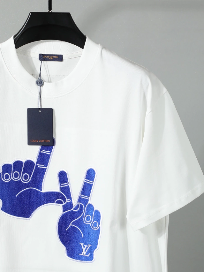 LV Short-Sleeved Signature Patch Crewneck - LRT137