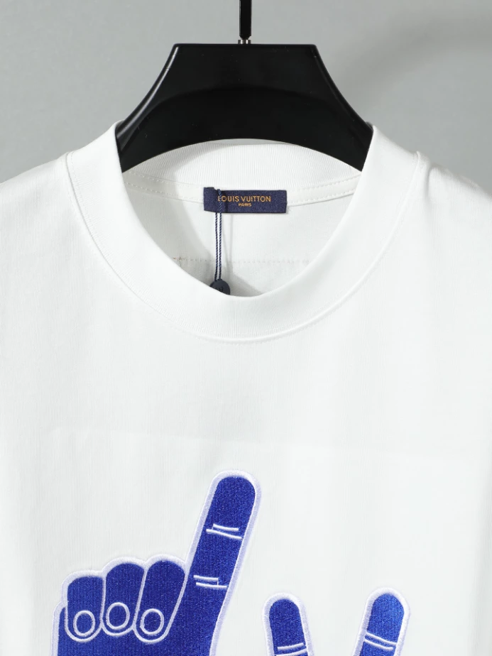 LV Short-Sleeved Signature Patch Crewneck - LRT137