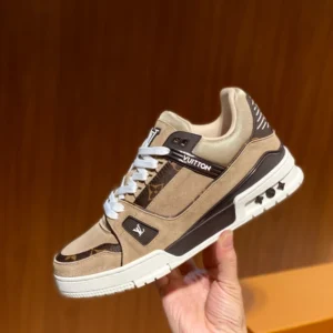 LV Trainer Sneaker - RLS195