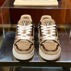 LV Trainer Sneaker - RLS195