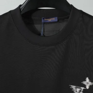 Louis Vuitton Embroidered Signature T-Shirt - LRT148