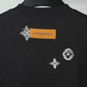 Louis Vuitton Embroidered Signature T-Shirt - LRT148
