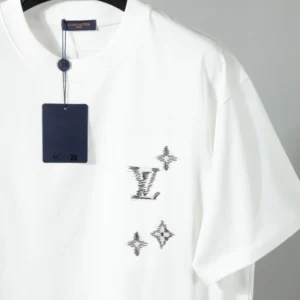 Louis Vuitton Embroidered Signature T-Shirt - LRT149