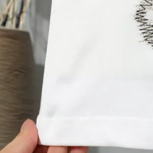 Louis Vuitton Embroidered Signature T-Shirt - LRT149