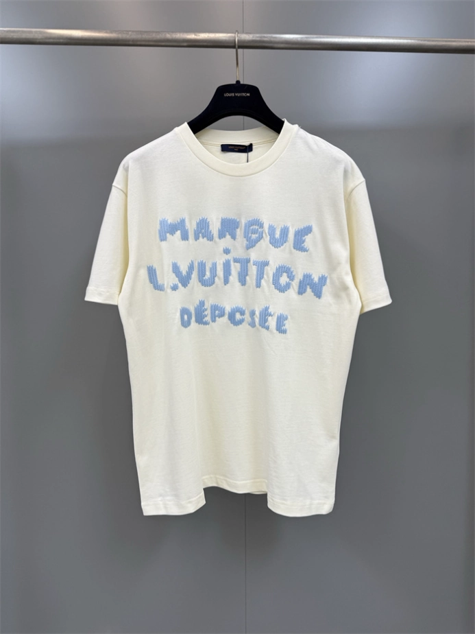 Louis Vuitton Embroidered Signature T-Shirt - LRT154