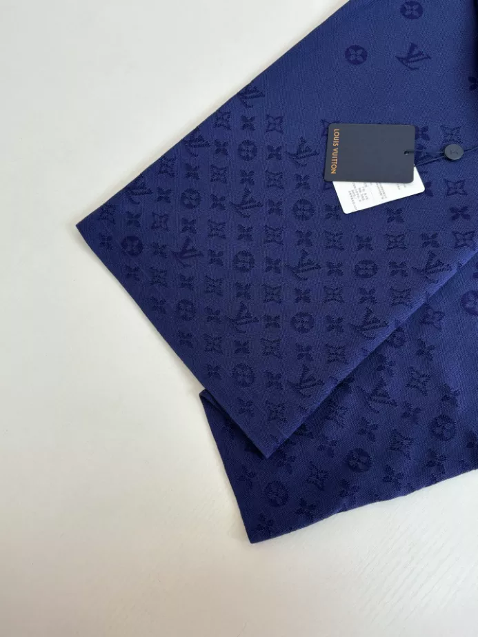 Louis Vuitton Gradient Signature Flock Print T-Shirt - LRT155
