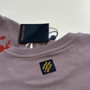 Louis Vuitton Graphic T-Shirt - LRT153