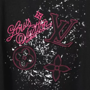 Louis Vuitton T-shirt - LRT138