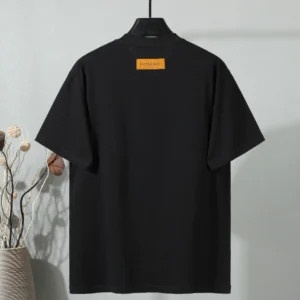 Louis Vuitton T-shirt - LRT138