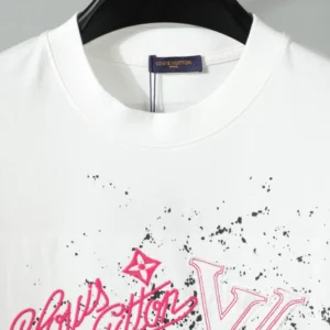 Louis Vuitton T-shirt - LRT139