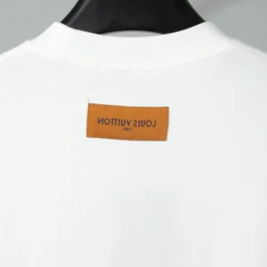 Louis Vuitton T-shirt - LRT139