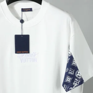 Louis Vuitton T-shirt - LRT140