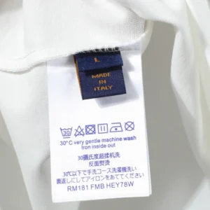 Louis Vuitton T-shirt - LRT140