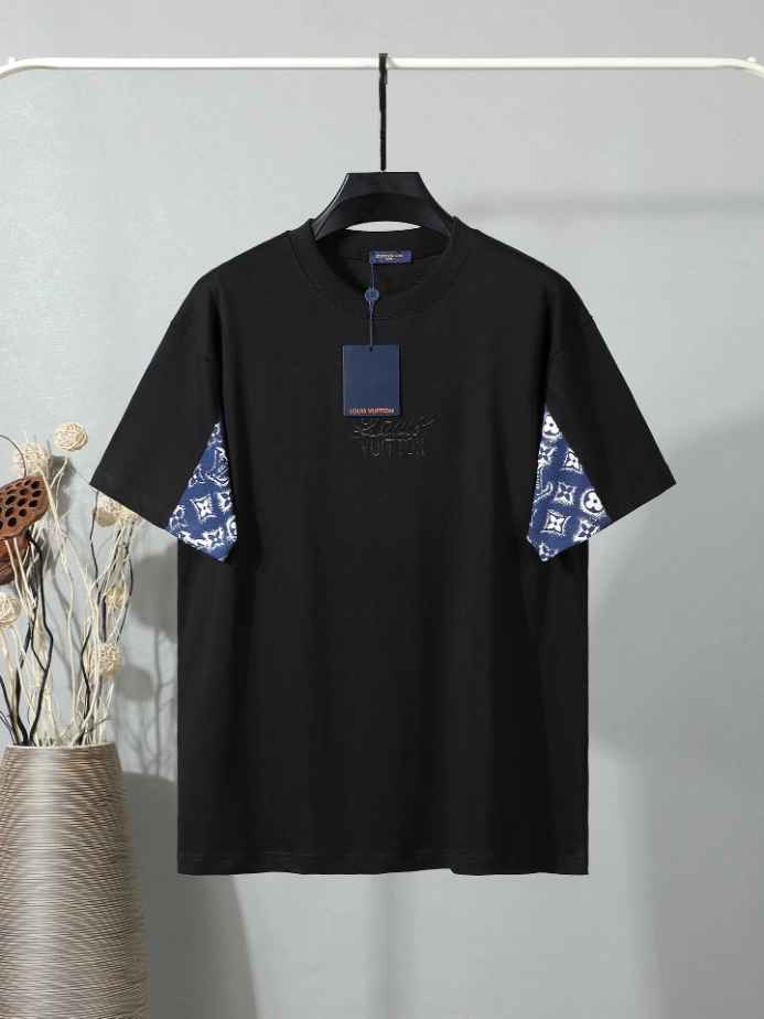 Louis Vuitton T-shirt - LRT141