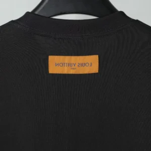 Louis Vuitton T-shirt - LRT141