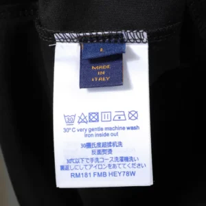 Louis Vuitton T-shirt - LRT141