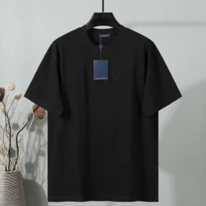 Louis Vuitton T-shirt - LRT142