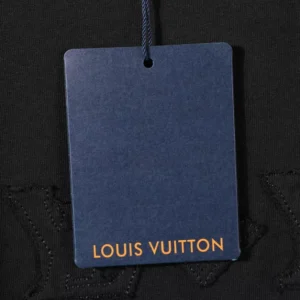 Louis Vuitton T-shirt - LRT142