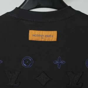 Louis Vuitton T-shirt - LRT142
