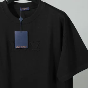 Louis Vuitton T-shirt - LRT142