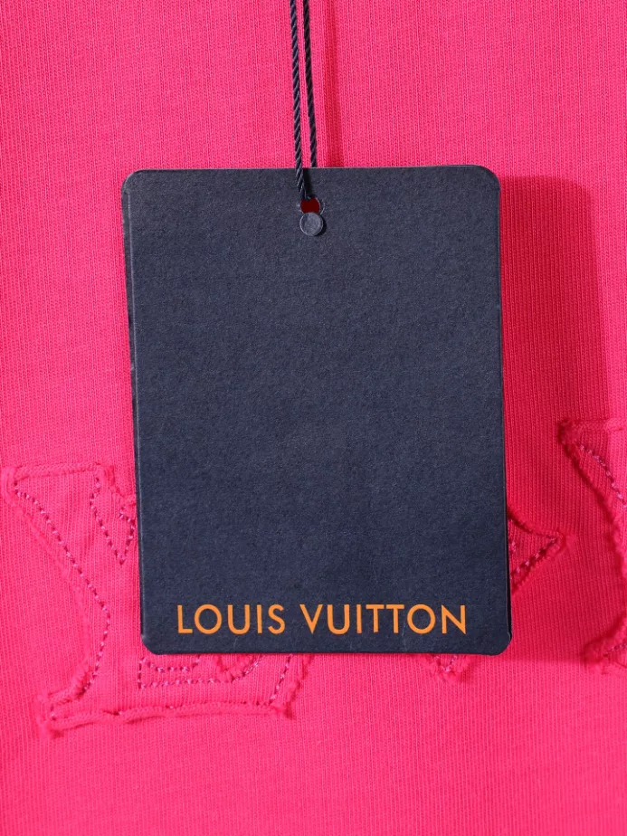 Louis Vuitton T-shirt - LRT143