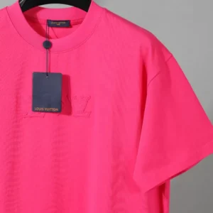Louis Vuitton T-shirt - LRT143