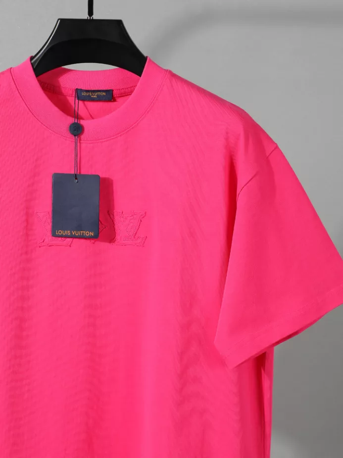 Louis Vuitton T-shirt - LRT143