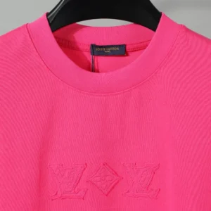 Louis Vuitton T-shirt - LRT143