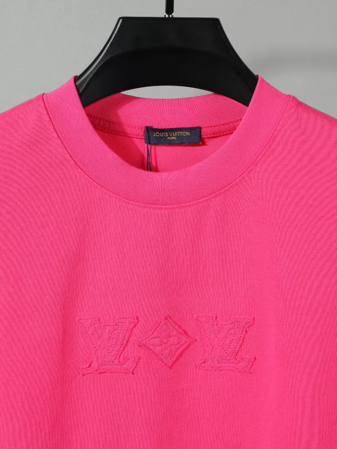Louis Vuitton T-shirt - LRT143
