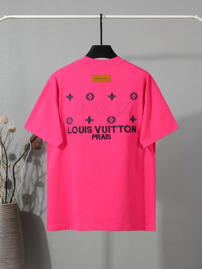 Louis Vuitton T-shirt - LRT143