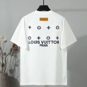 Louis Vuitton T-shirt - LRT144