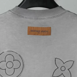 Louis Vuitton T-shirt - LRT145