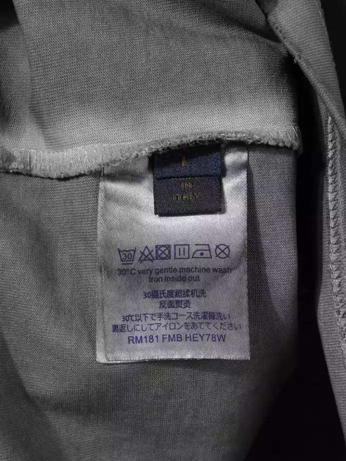 Louis Vuitton T-shirt - LRT145
