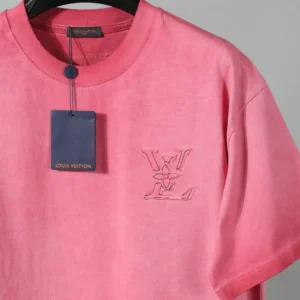 Louis Vuitton T-shirt - LRT146