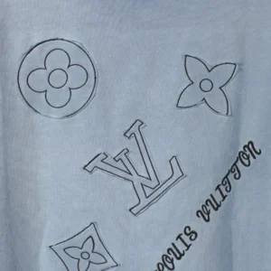 Louis Vuitton T-shirt - LRT147