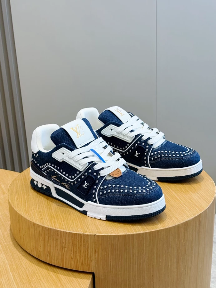 LV Trainer Sneaker - RLS198